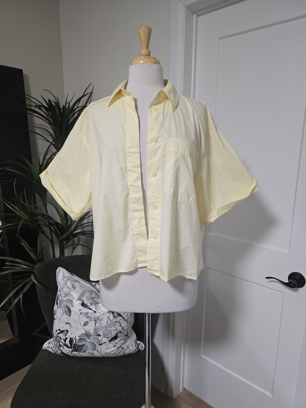 Light Yellow Short-Sleeve Button-Up Shirt - Zara
